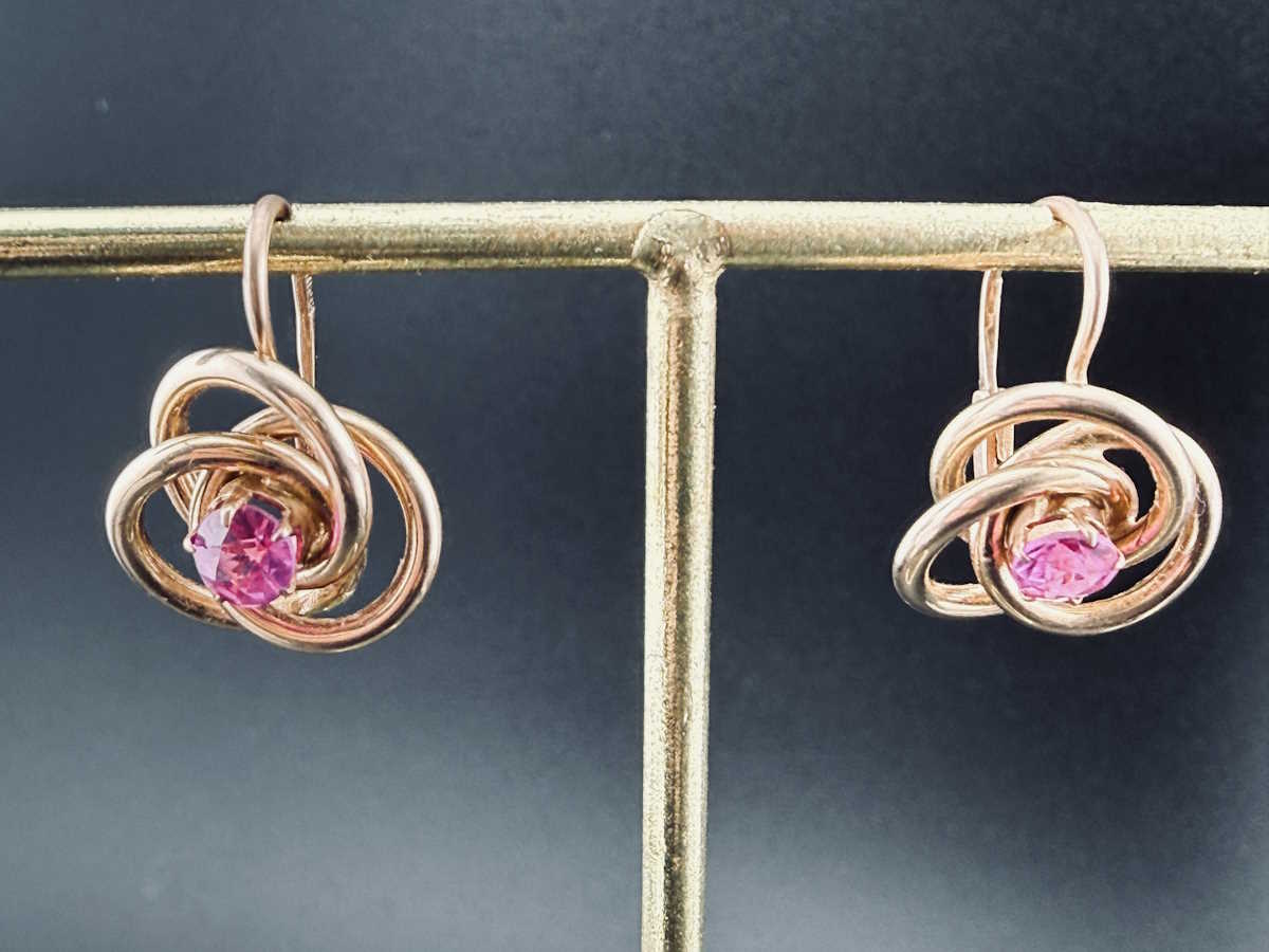 Золотые серьги с корундами 583 пробы