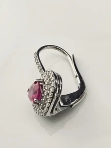 Золотые серьги с рубинами и бриллиантами