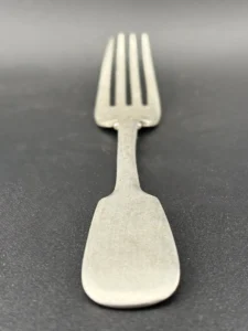 Серебряная вилка 84