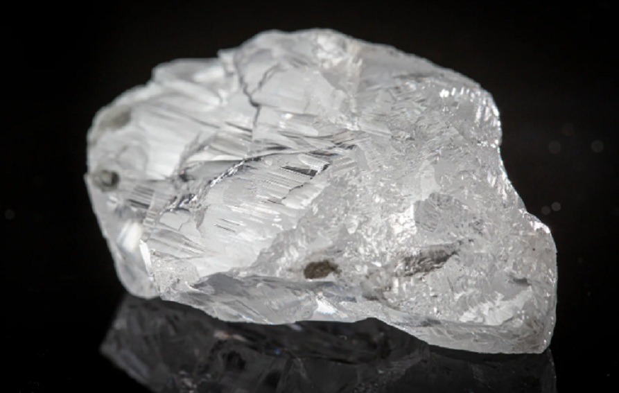 Крупнейший алмаз России 2026 года