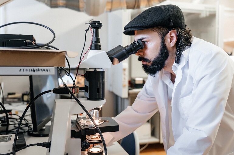 Золото извлекают наноловушками