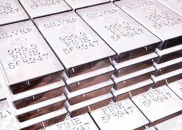 Китай скупает серебро в больших количествах