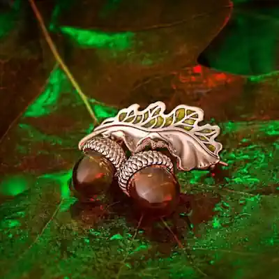 Скупка украшений с янтарем