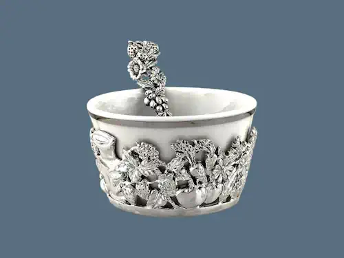 Солонка из серебра сдать в скупку